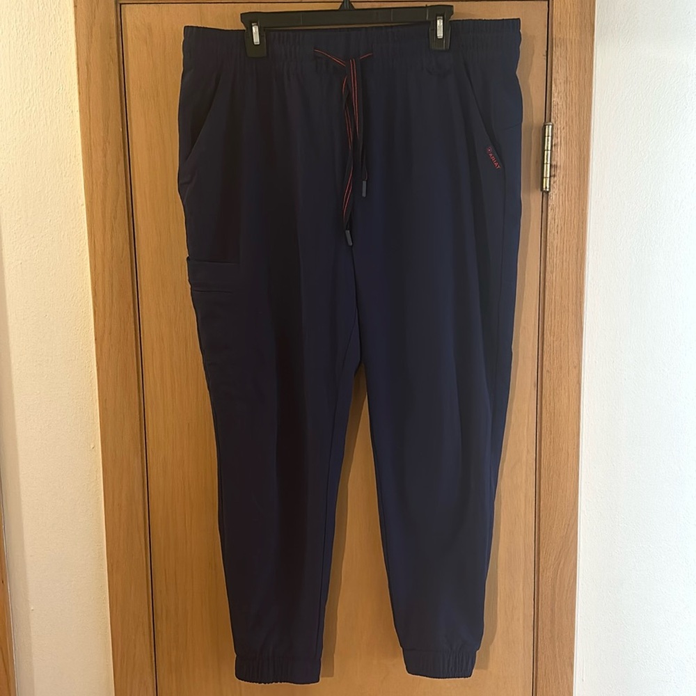 Ariat Women’s Fit to Care Blackwell Cargo Jogger Scrub Pants Navy Blue XL Petite
